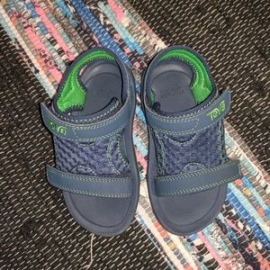 Teva sandals : toddler size 8